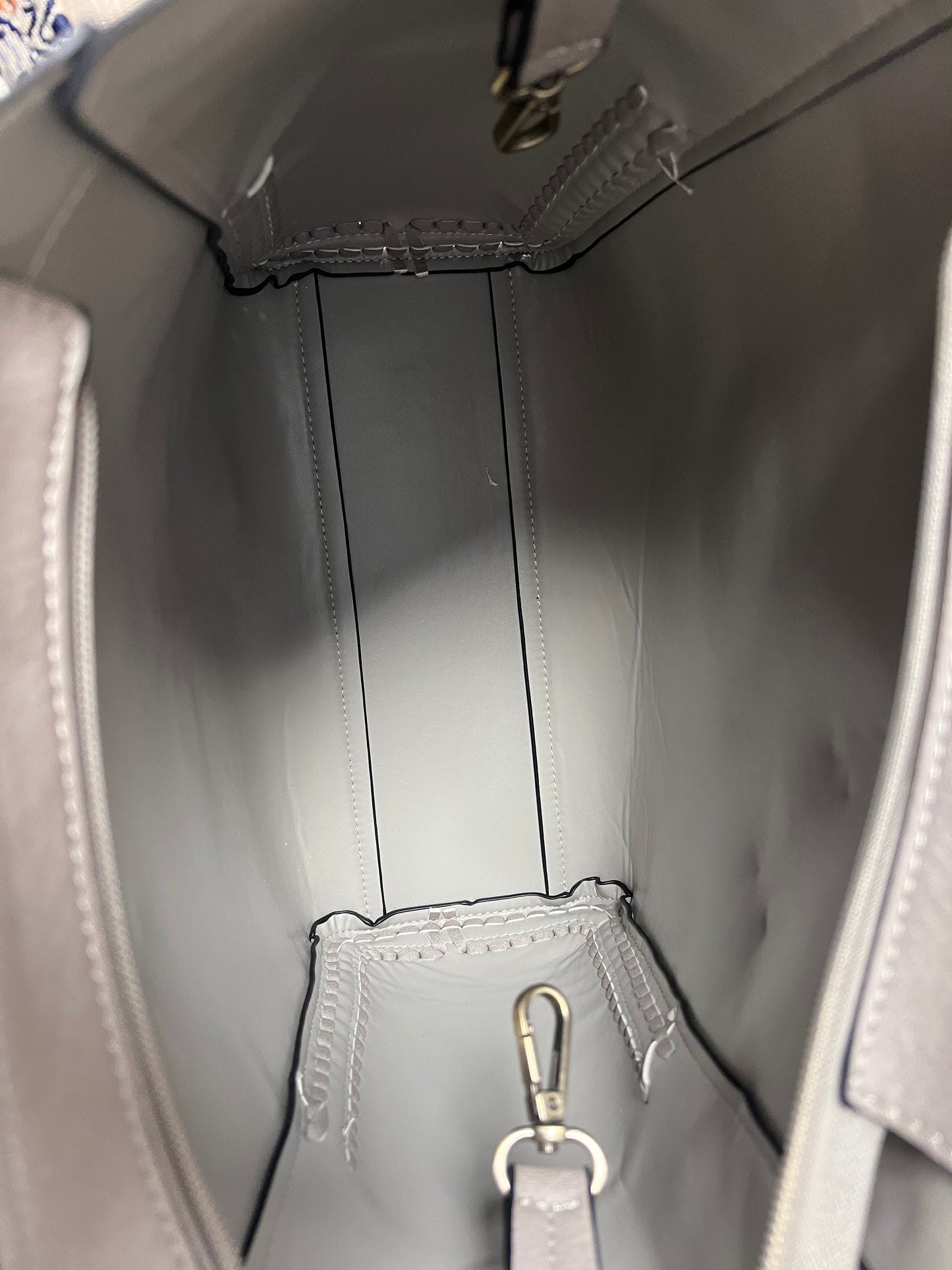 Jen & Co. Penny 2-in-1 Bucket Bag w/Guitar Strap
